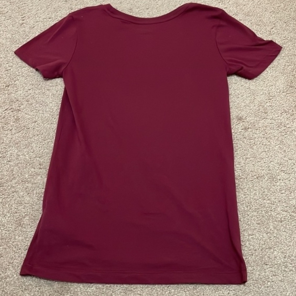 Vans Burnout Women’s Burgundy T-Shirt Size Small (EUC) - Picture 2 of 3